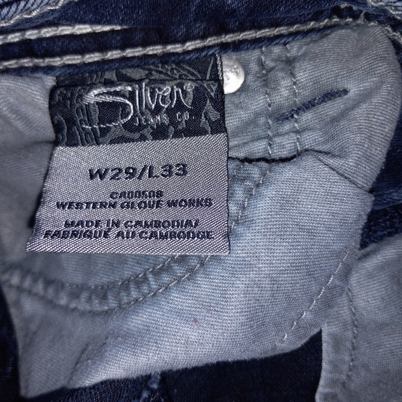 Silver Jeans. "Tuesday Baby Boot" Size 29/33. - Picture 7 of 8